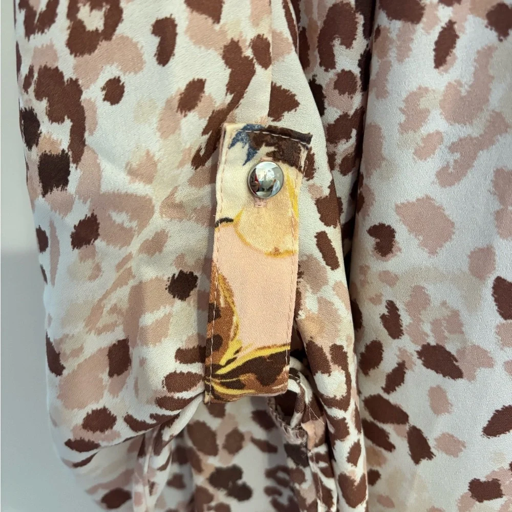 Cato Plus Size Floral Animal print blouse 3/4 sleeve - Picture 6 of 8